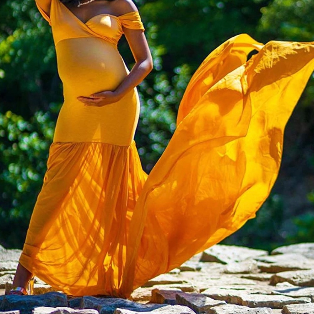 Maternity gown